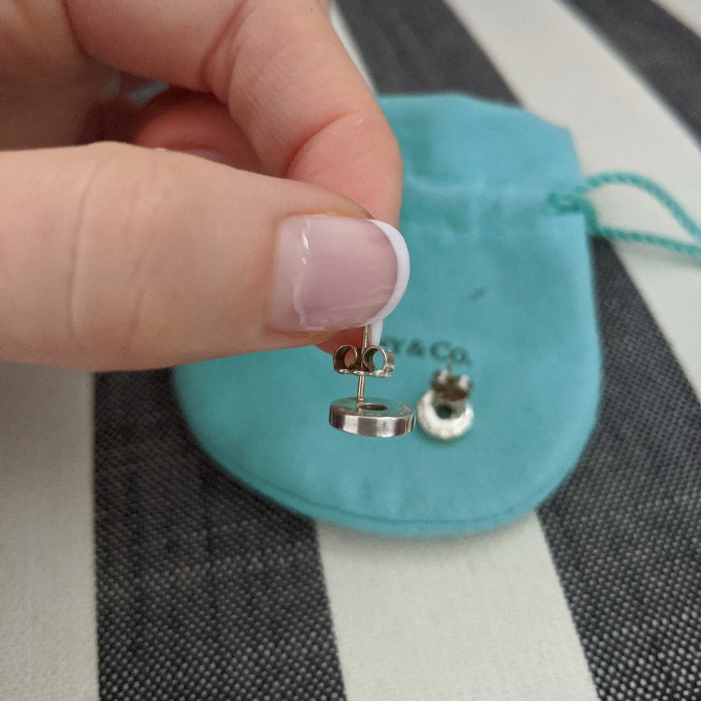 Tiffany & Co. Silver Disc Stud Earrings on Tiffany Blue Pouch - Picture 3 of 9